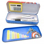 image.Trousse Scolaire Métallique GOLDEN Motif Avengers inclus tableau de multiplication + mini Calculatrice intégrée  -  Advanced Office